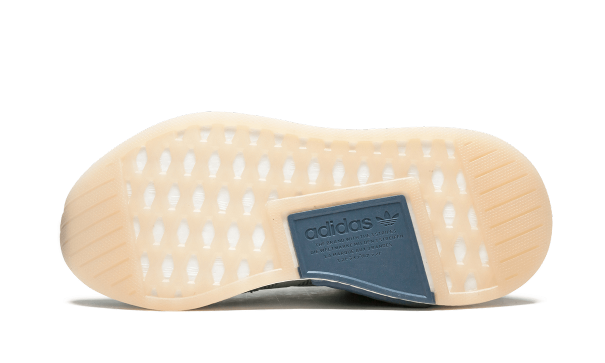 NMD_R2 WMNS "Ash Green" CQ2010