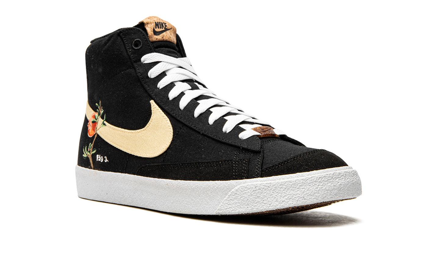 Blazer Mid 77 "Pomegranate" CI1166 001