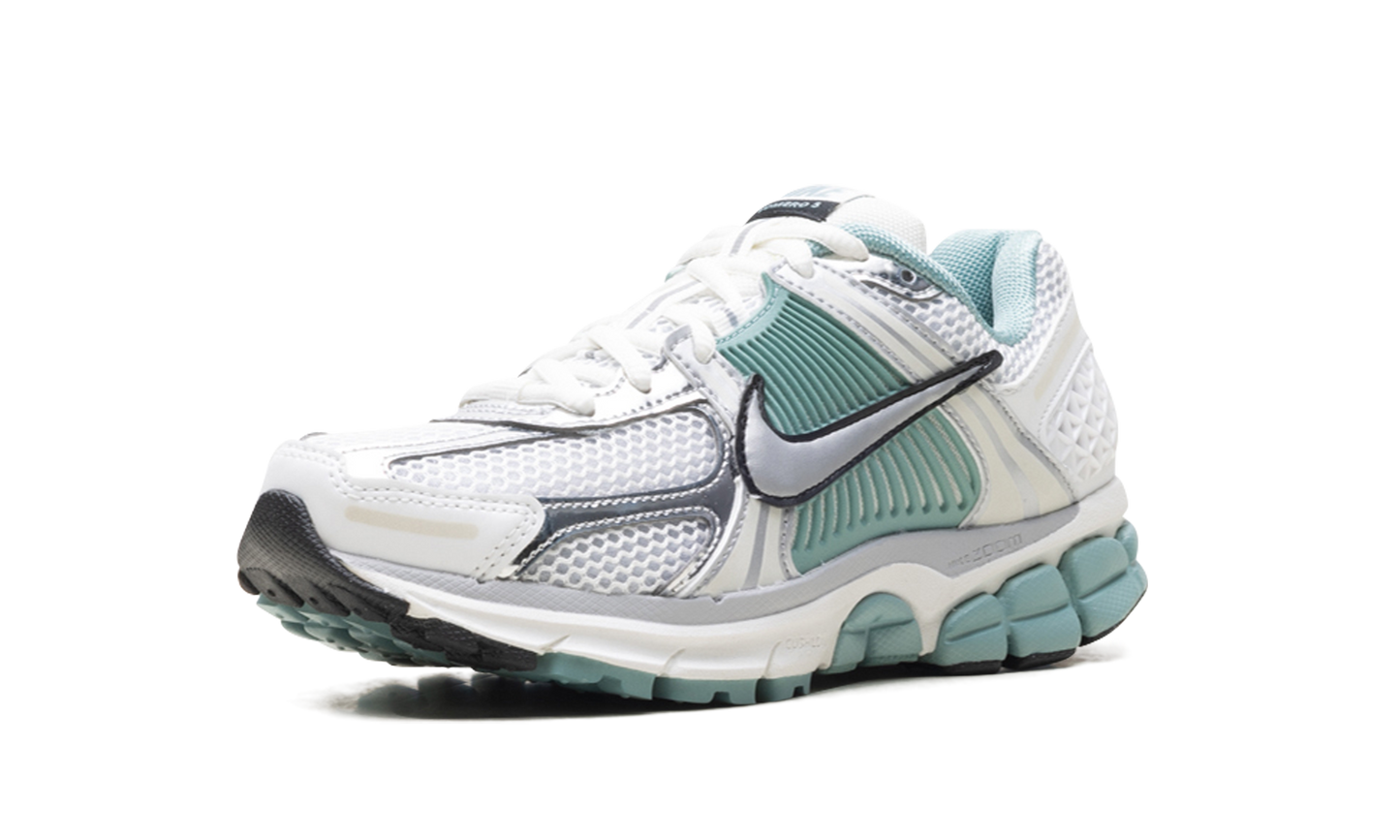 Air Zoom Vomero 5 WMNS "Cannon" HF1877 101