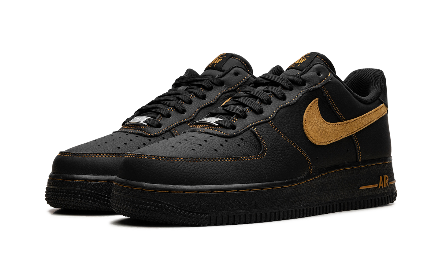 Air Force 1 Low '07 LV8 "Black Desert Ochre" HQ2037 003