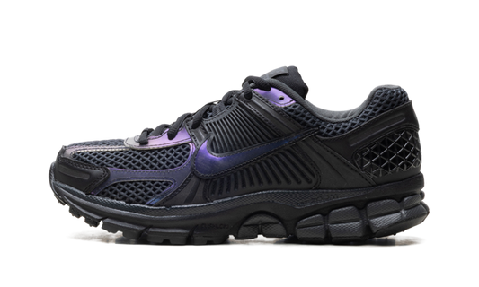 Vomero 5 Wmns "Iridescent" IB4397 001