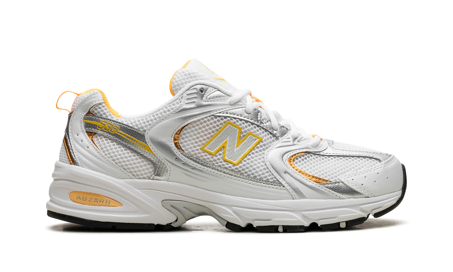 530 "White Vibrant Apricot Silver Metallic" MR530PUT