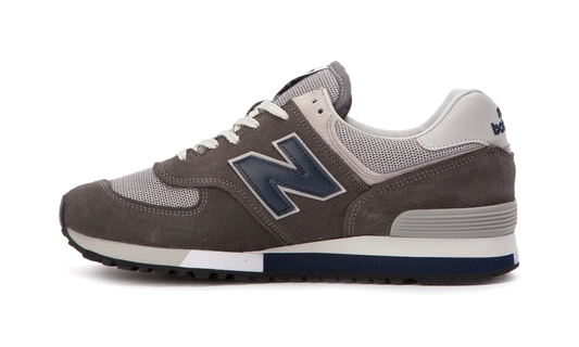 576 "Grey / White" OM576OGG