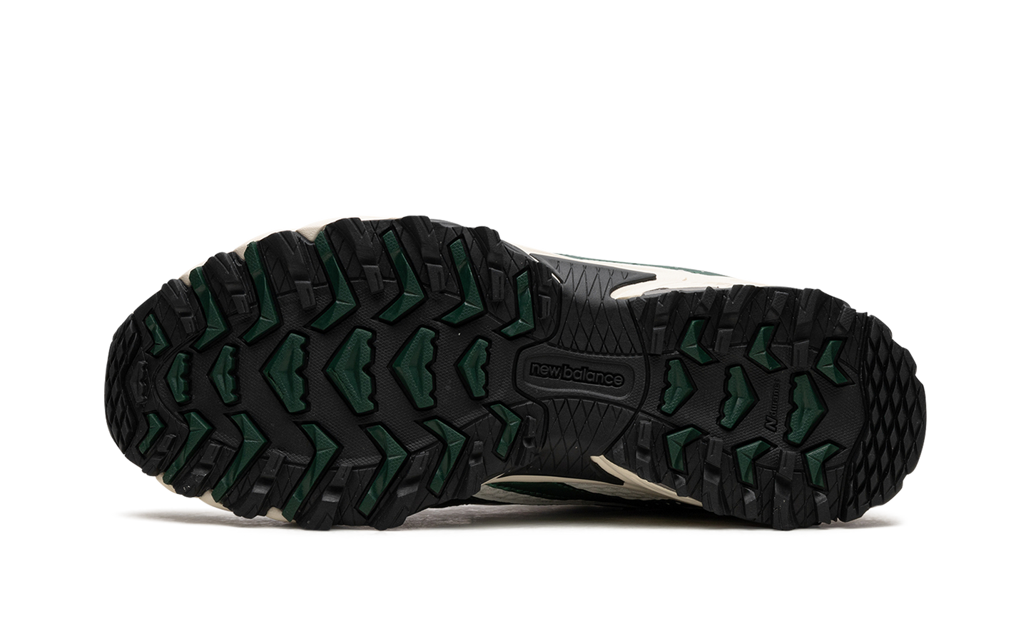 610v1 "Nightwatch Green" ML610TMB