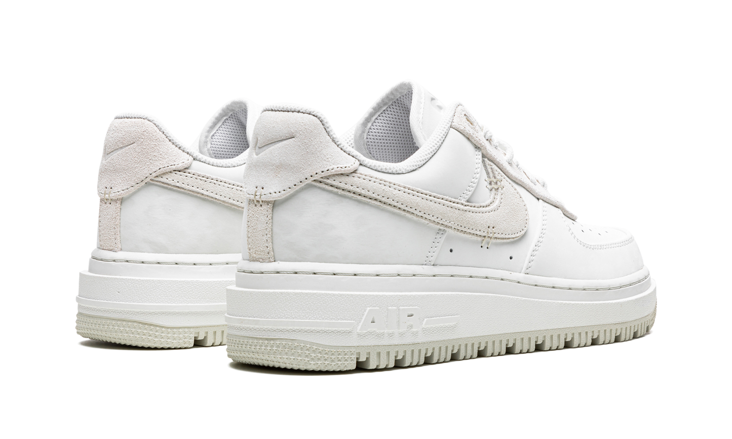 Air Force 1 Luxe "Summit White" DD9605 100