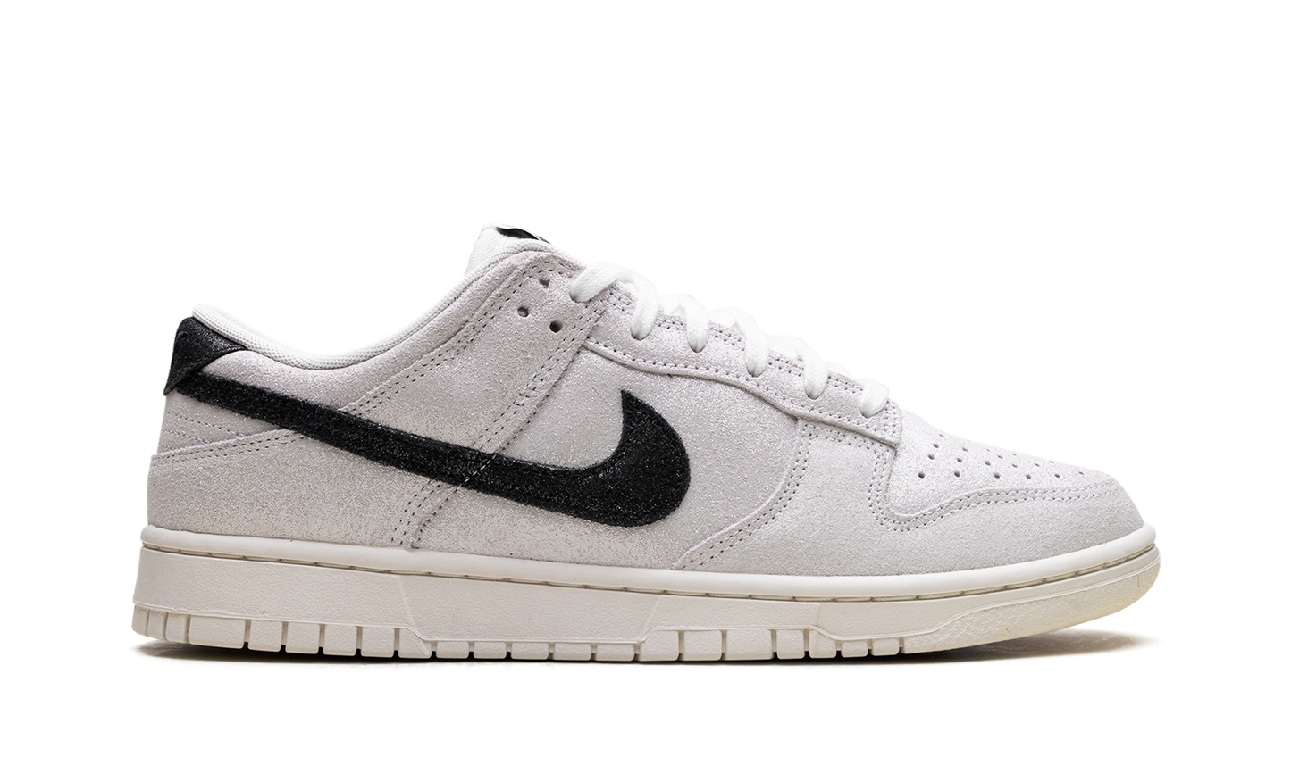 Dunk Low SE WMNS "Team Red" HQ3502 100